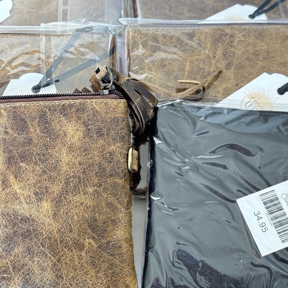 6 NWT Cowhide Leather Zip Pouch | Wholesale Pricing | 40% Off Retail